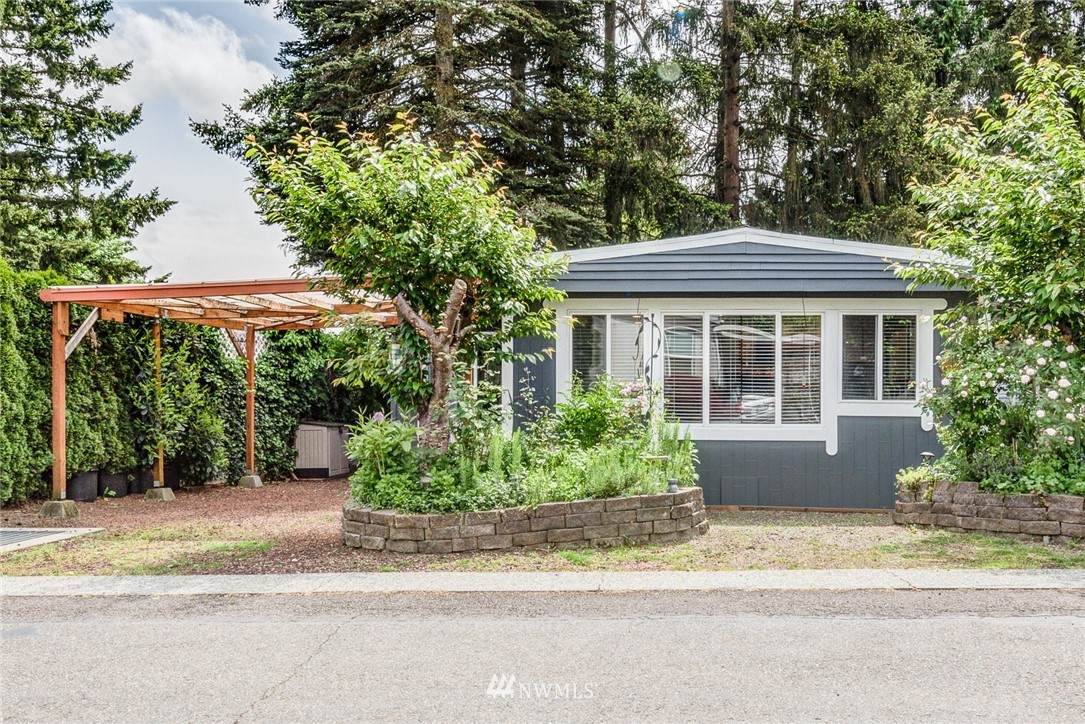 18425 95th Street - Photo 1