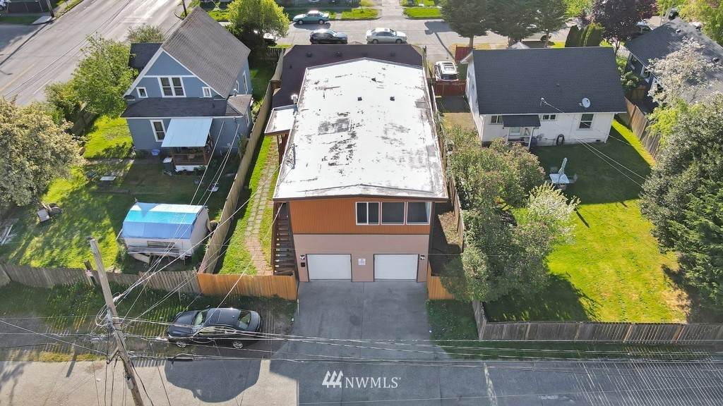 1043 State Street - Photo 1