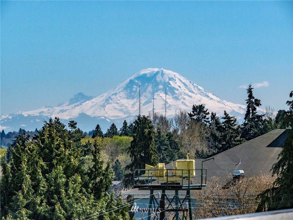 308 68th Street - Photo 1