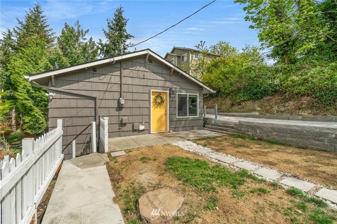 840 Holden Street - Photo 1