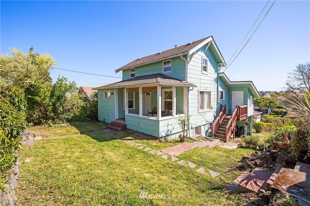 1134 Marguerite Avenue - Photo 1