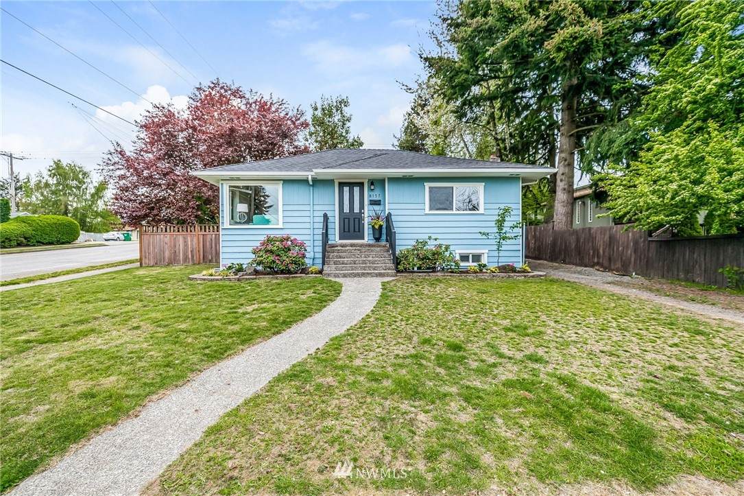 8157 32nd Avenue - Photo 1