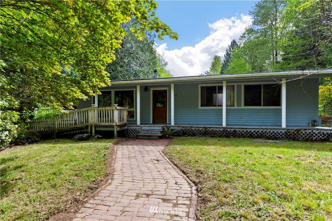 15718 130th Avenue - Photo 1