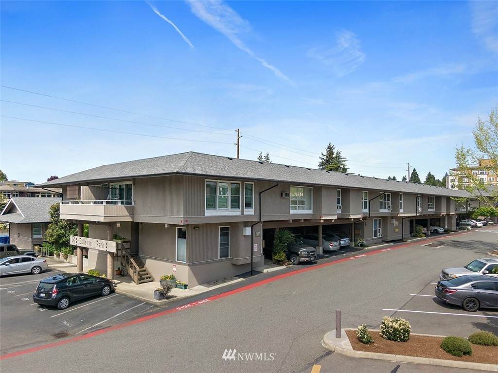 812 100th Avenue - Photo 1