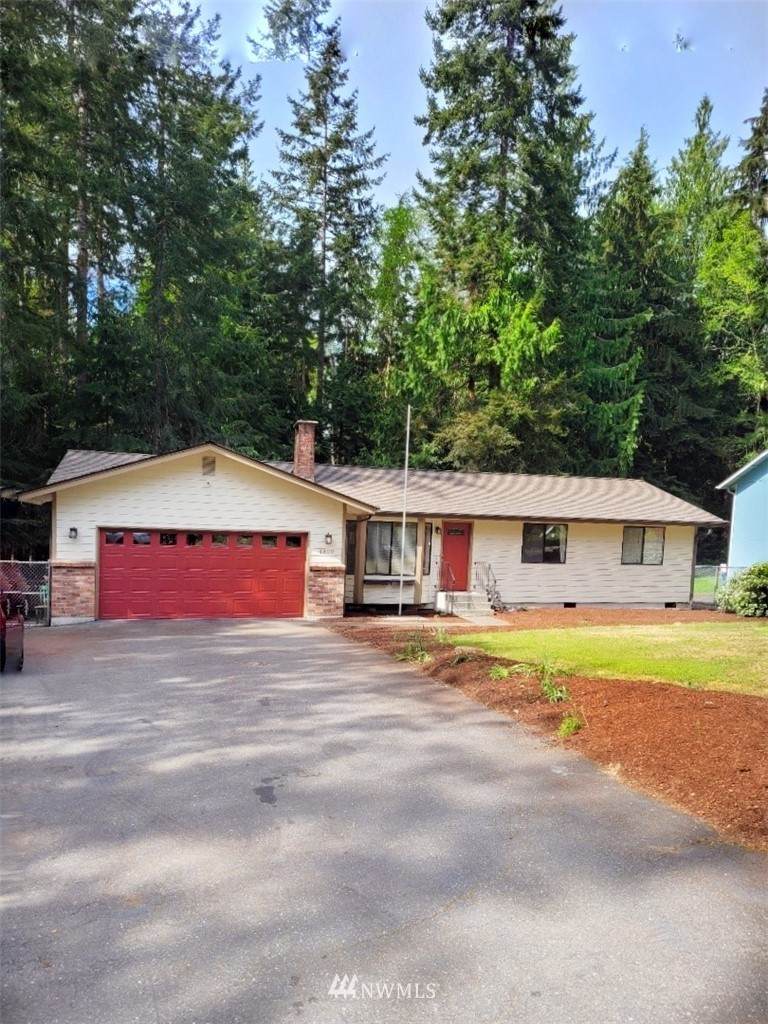 4300 Mayhill Drive - Photo 1