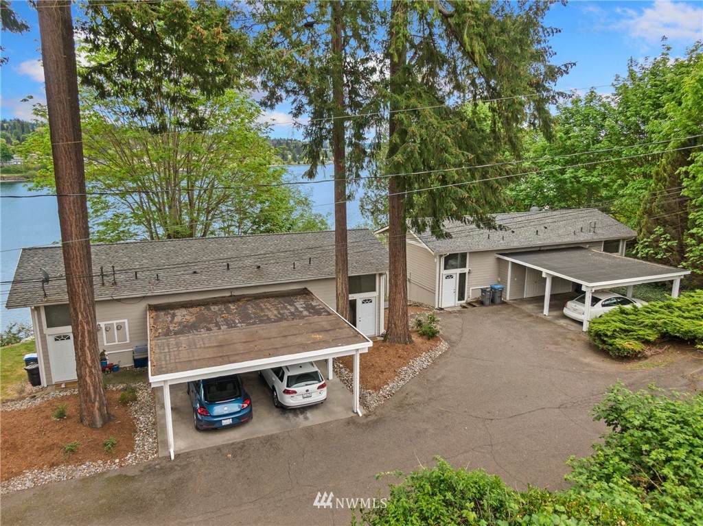 2602 Wycoff Avenue - Photo 1