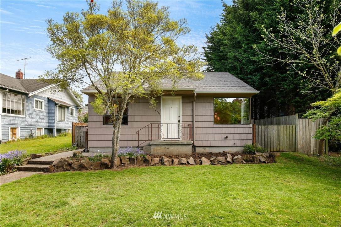6326 46th Avenue - Photo 1