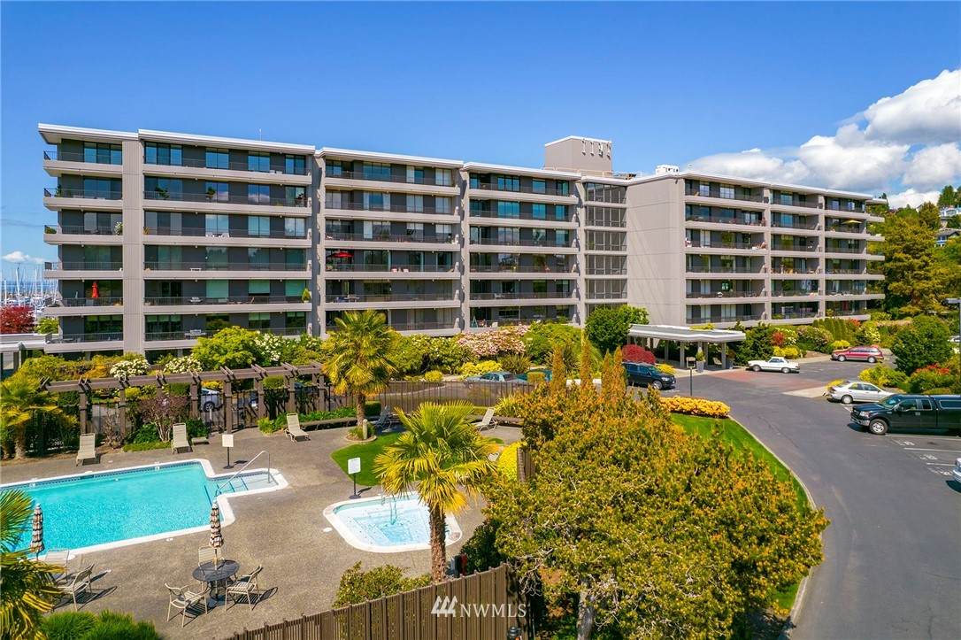 6535 Seaview Avenue - Photo 1