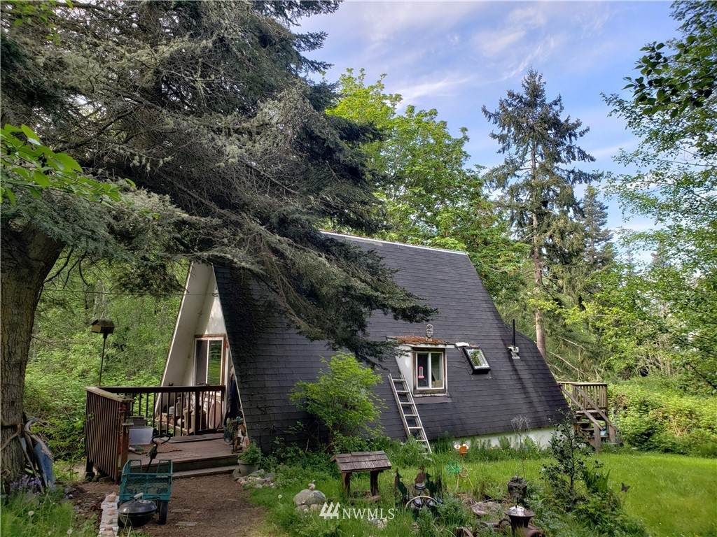 4091 Oak Bay Road - Photo 1