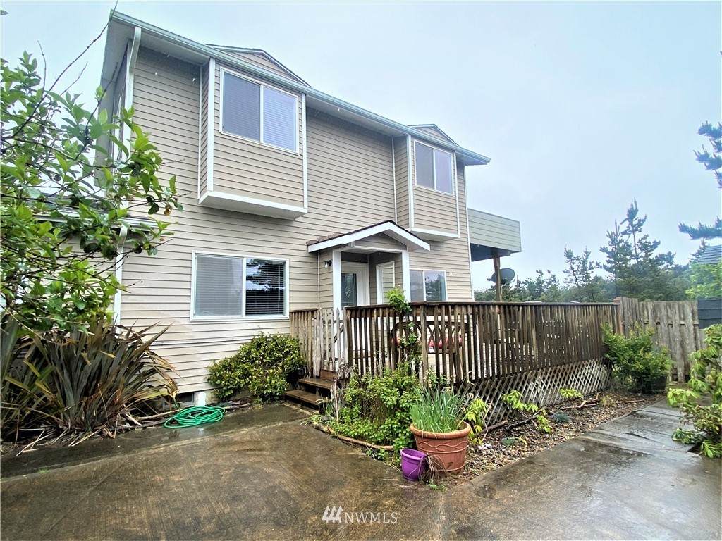 953 Sea Urchin Court - Photo 1