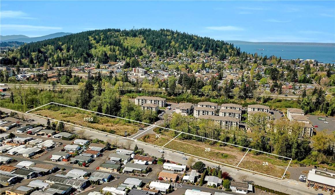 1221 Lincoln Street - Photo 1