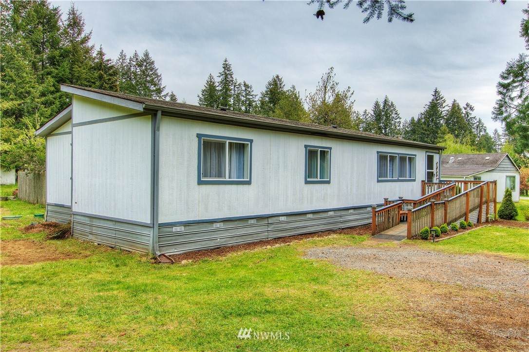 4832 87th Avenue - Photo 1