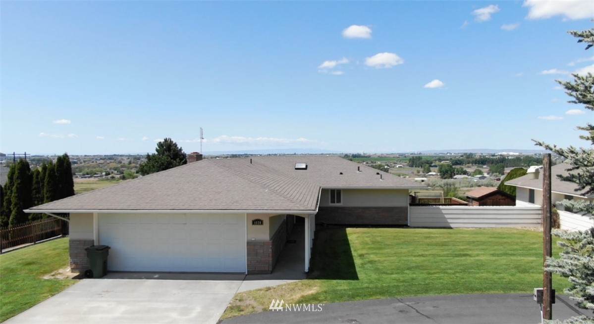 4820 Bluff Drive - Photo 1