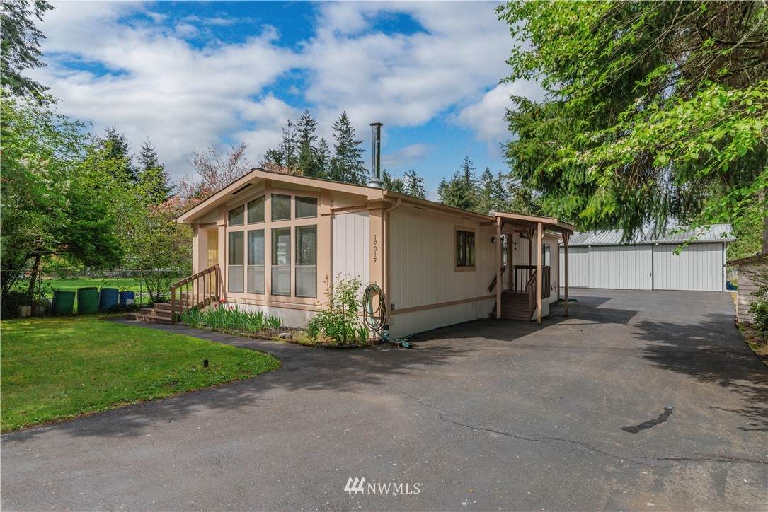 12015 Sanford Street - Photo 1