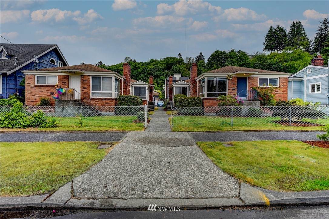 2546 /2550 56TH Avenue - Photo 1
