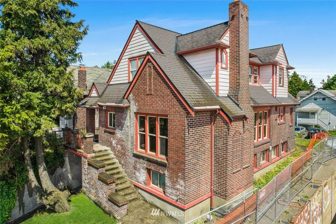 5006 7th Avenue - Photo 1