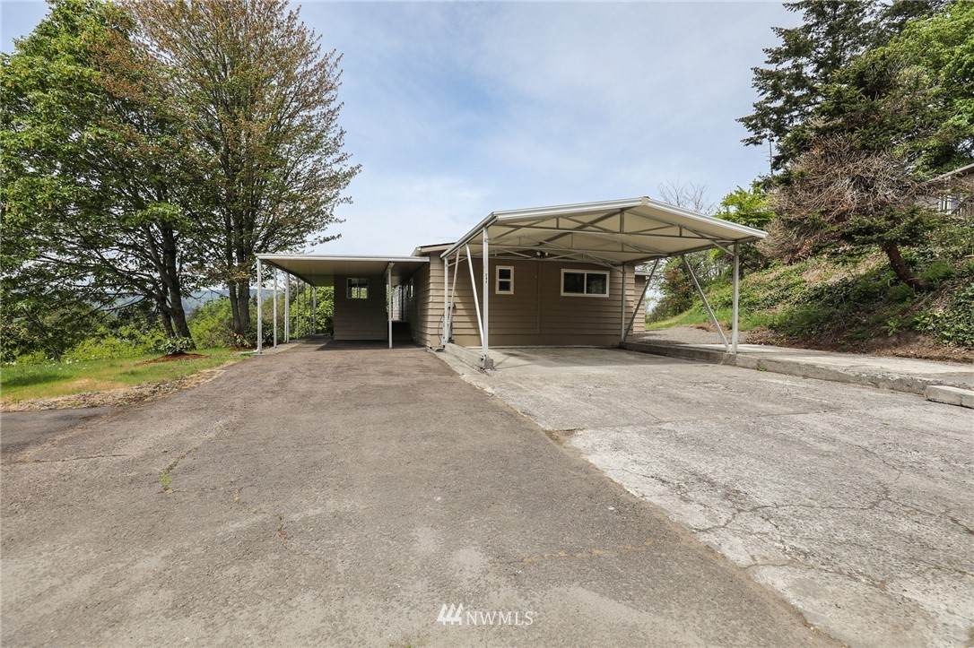242 Maple Lane - Photo 1