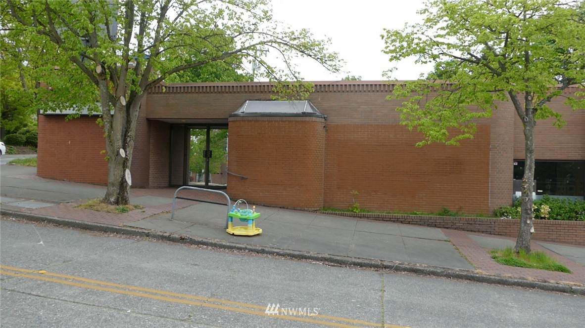8420 Dayton Avenue - Photo 1