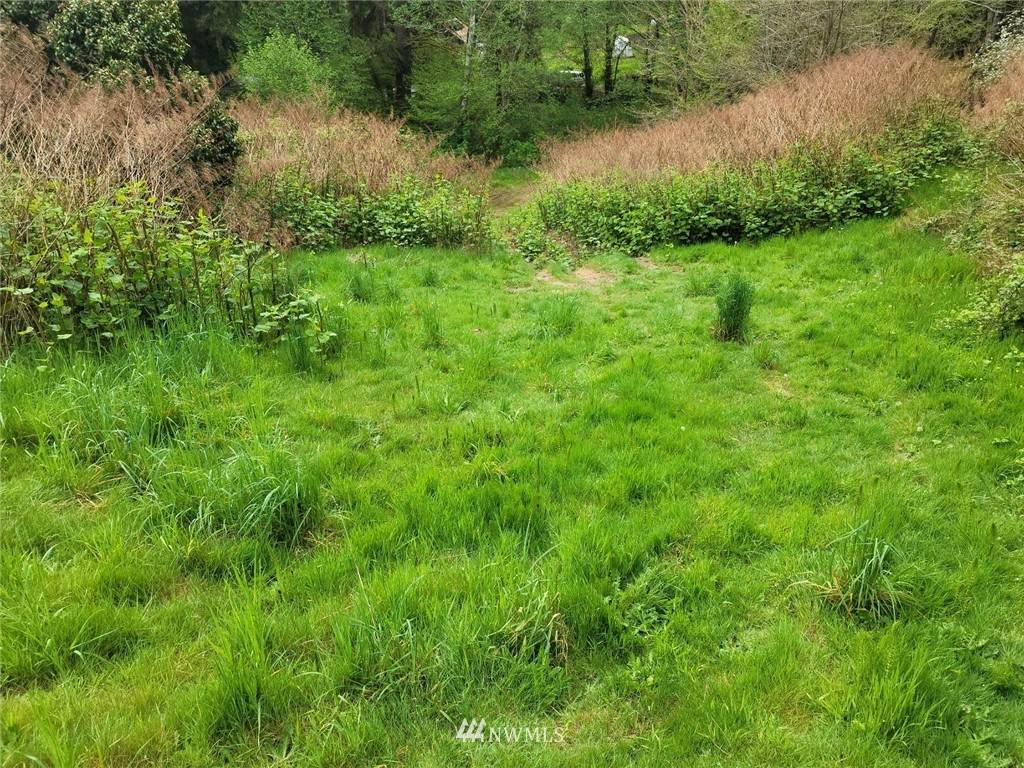 411 6th Avenue - Photo 1