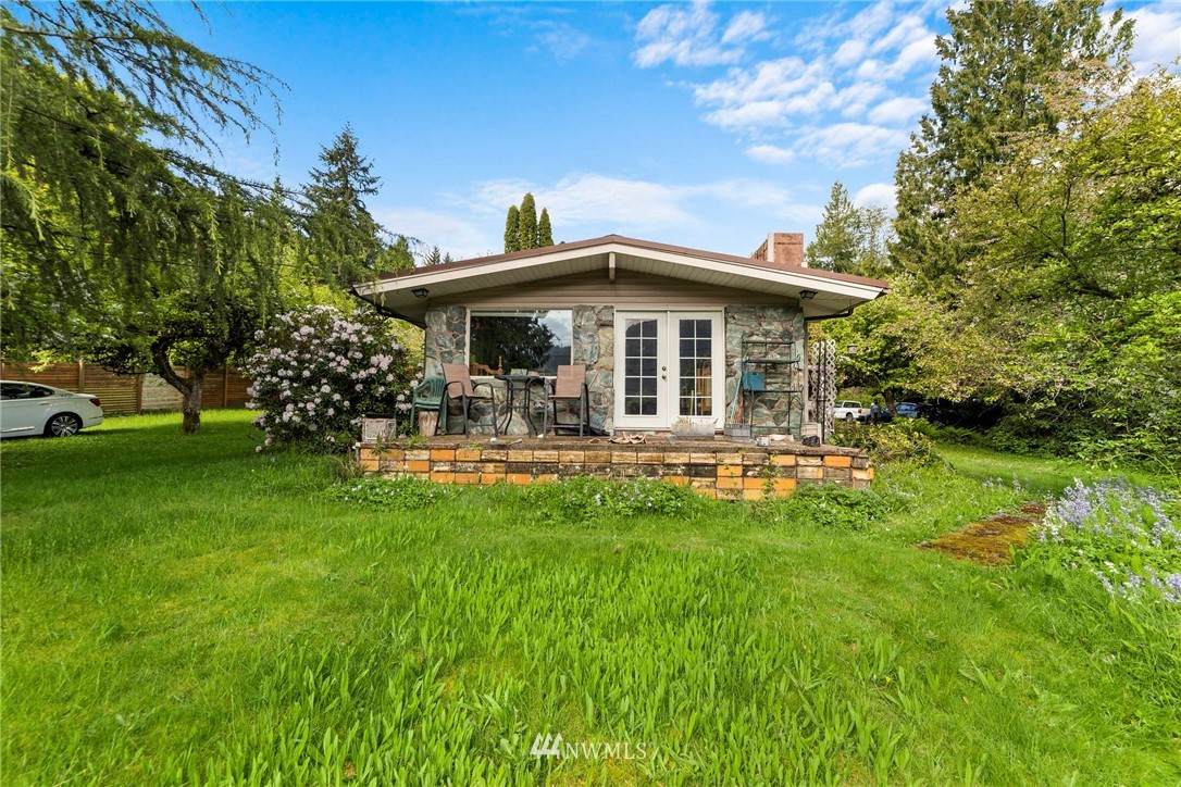 477 Lake Samish Drive - Photo 1