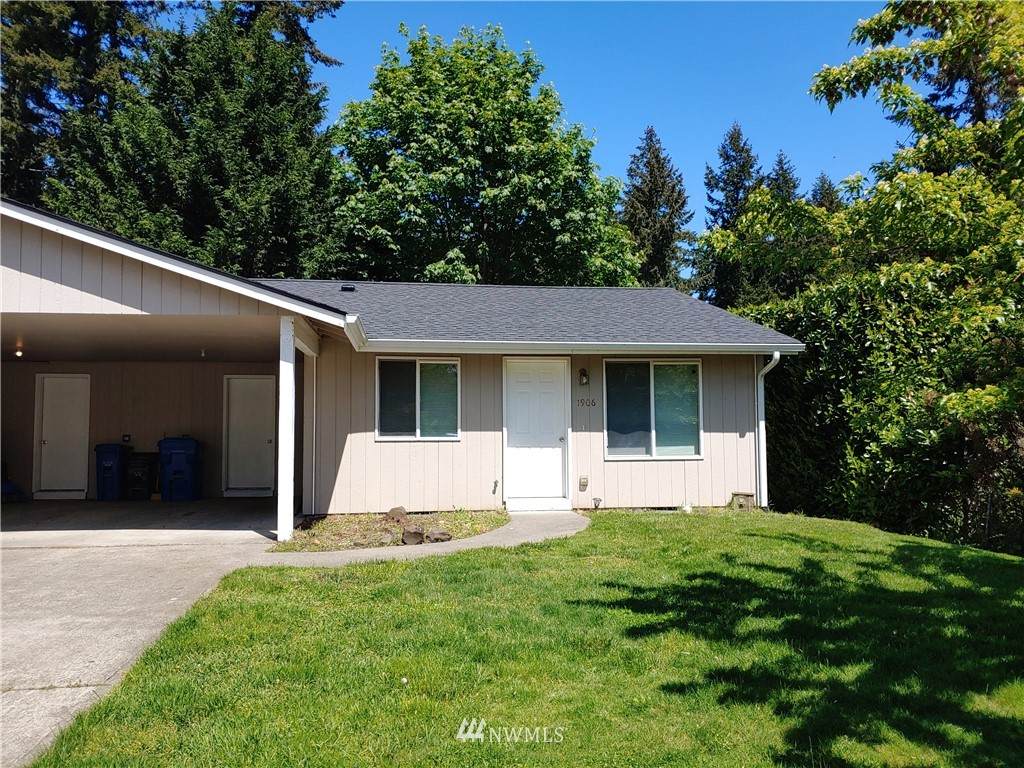 1906 12th Ave - Photo 1