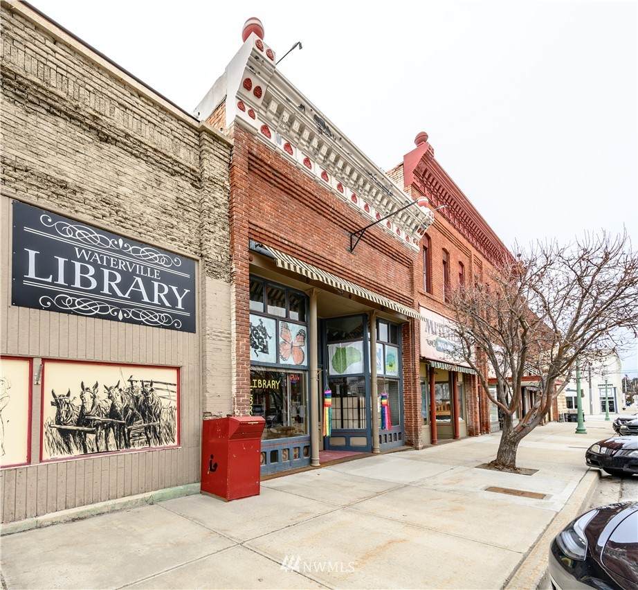 107 Locust Street - Photo 1