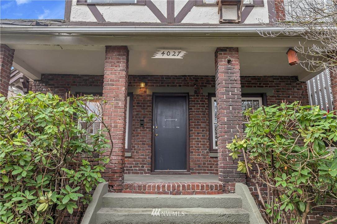 4027 Aurora Avenue - Photo 1