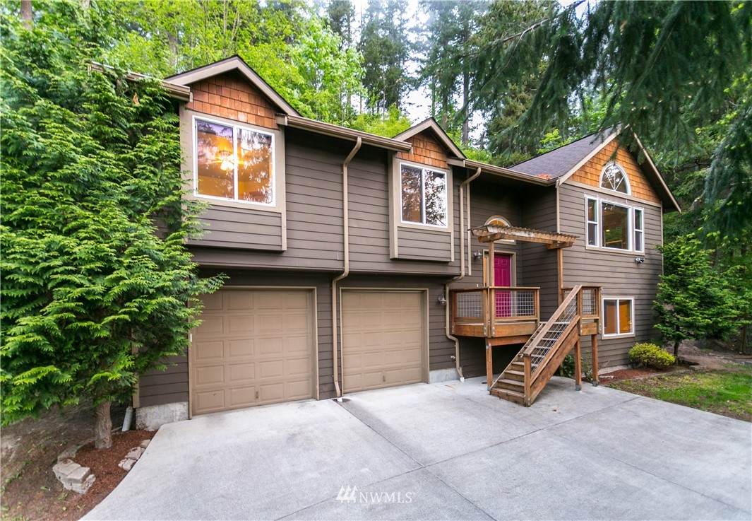 320 Chuckanut Drive - Photo 1