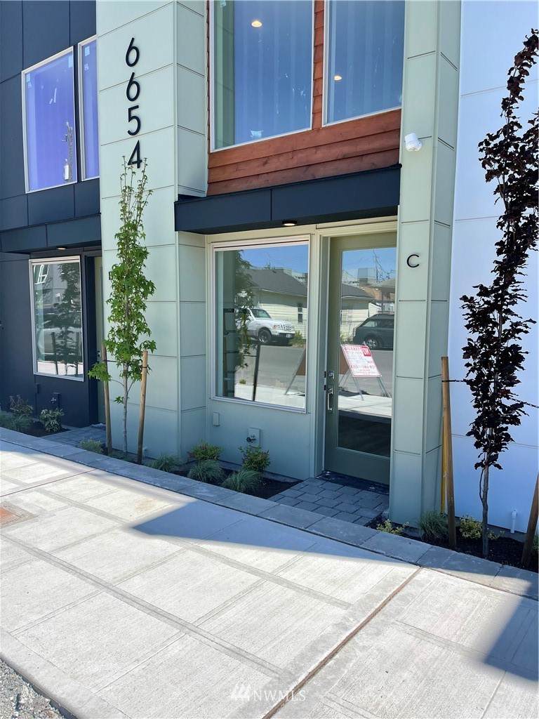 6654 Carleton Avenue - Photo 1