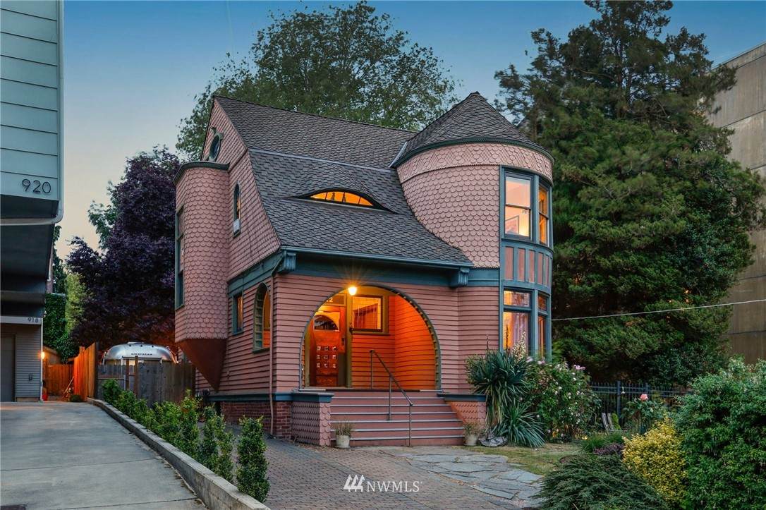 912 2nd Avenue - Photo 1
