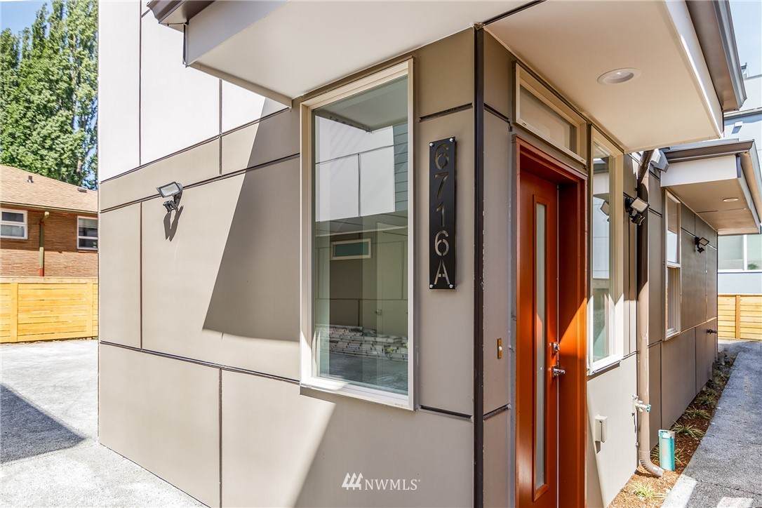 6716 Mary Avenue - Photo 1