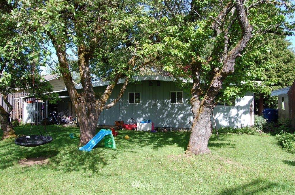 813 Thomas Street - Photo 1