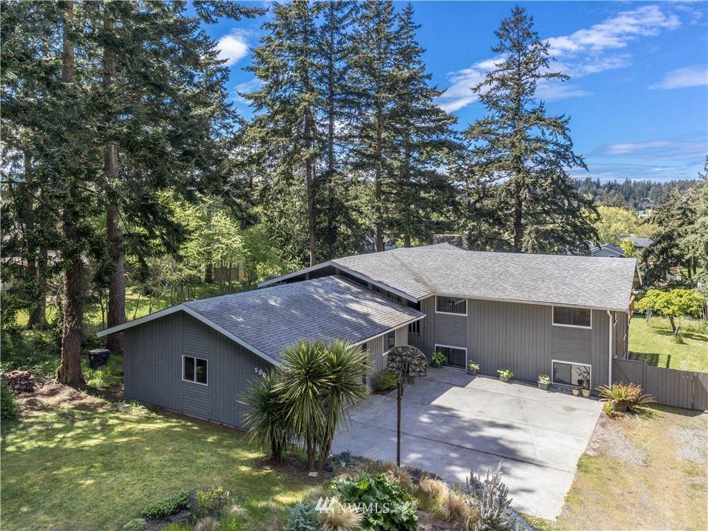 1801 Rosewood Street - Photo 1