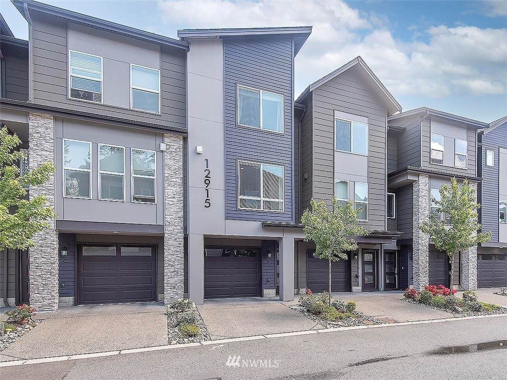 12915 20th Dr - Photo 1