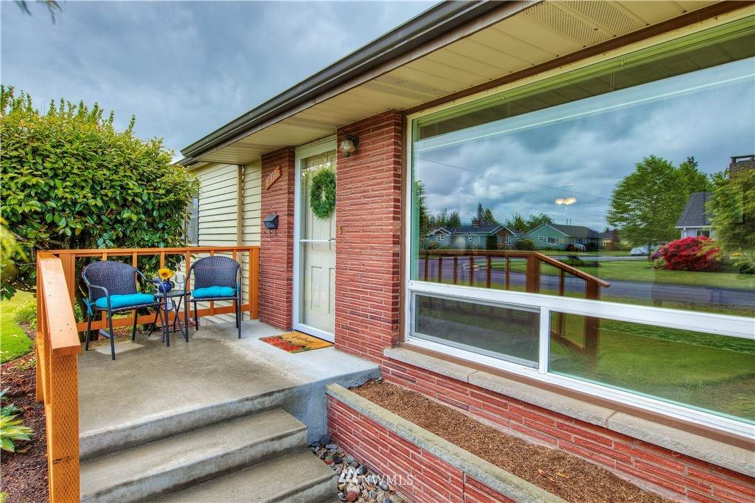 2314 Initial Avenue - Photo 1