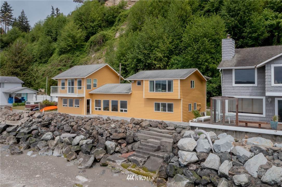 35 Beach Drive - Photo 1