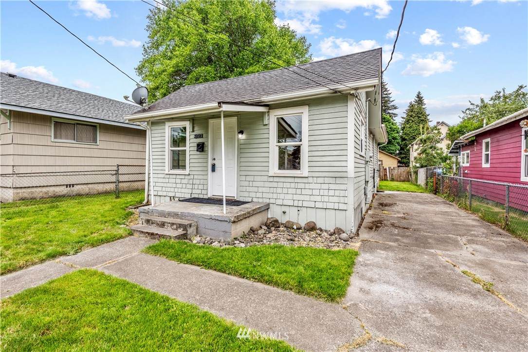 321 2nd Avenue - Photo 1