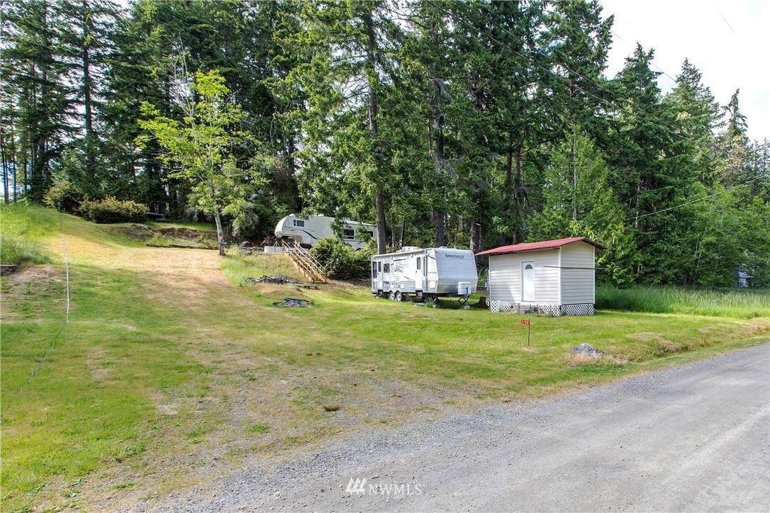 1108 Herron Boulevard - Photo 1