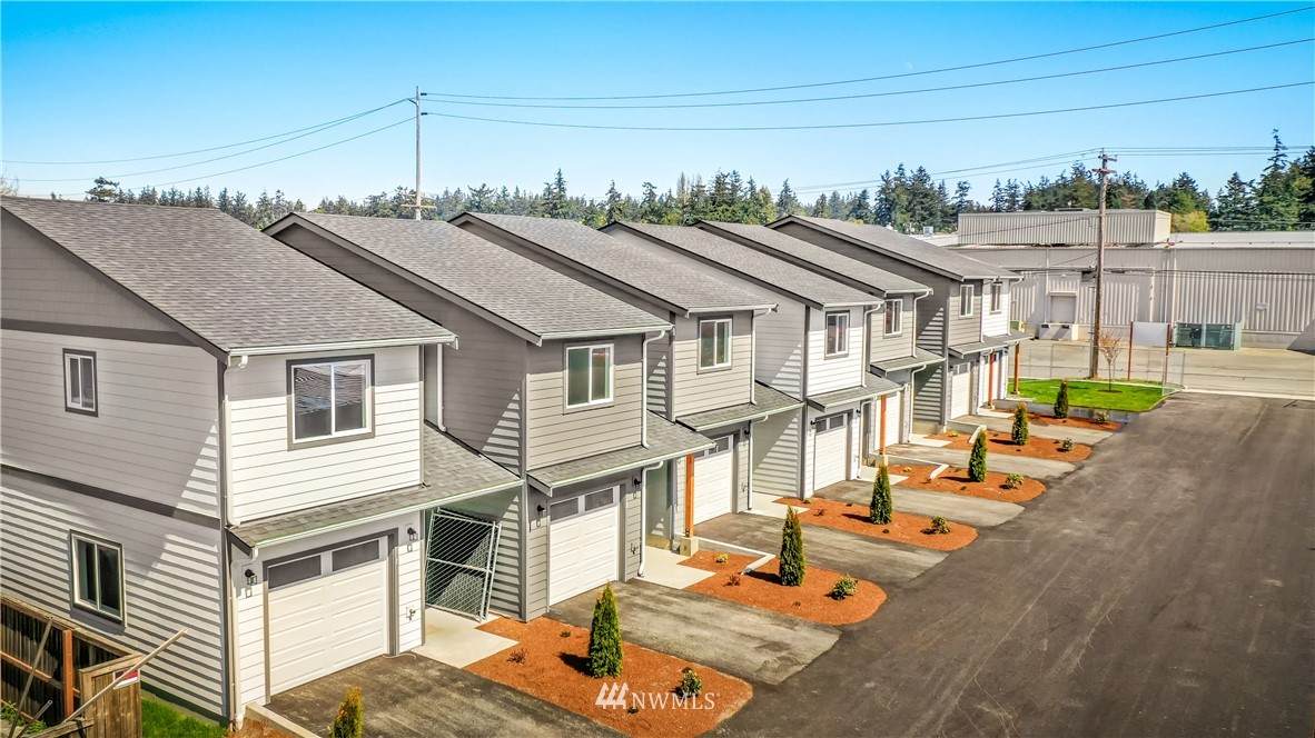 563 Kettle Street - Photo 1