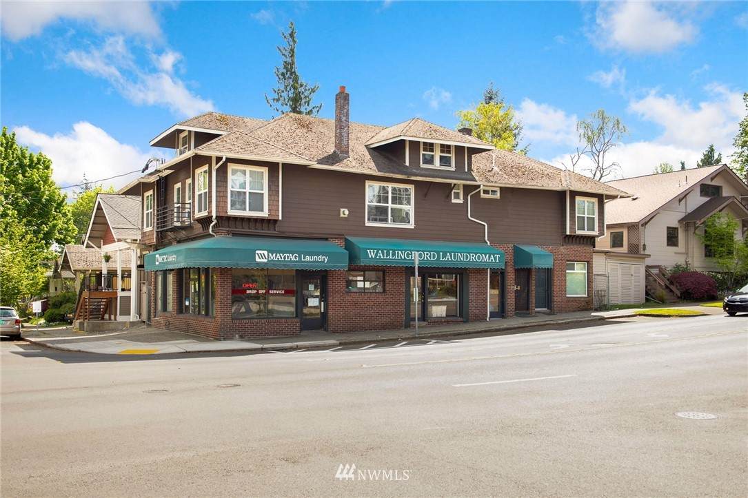 2511 50th Street - Photo 1