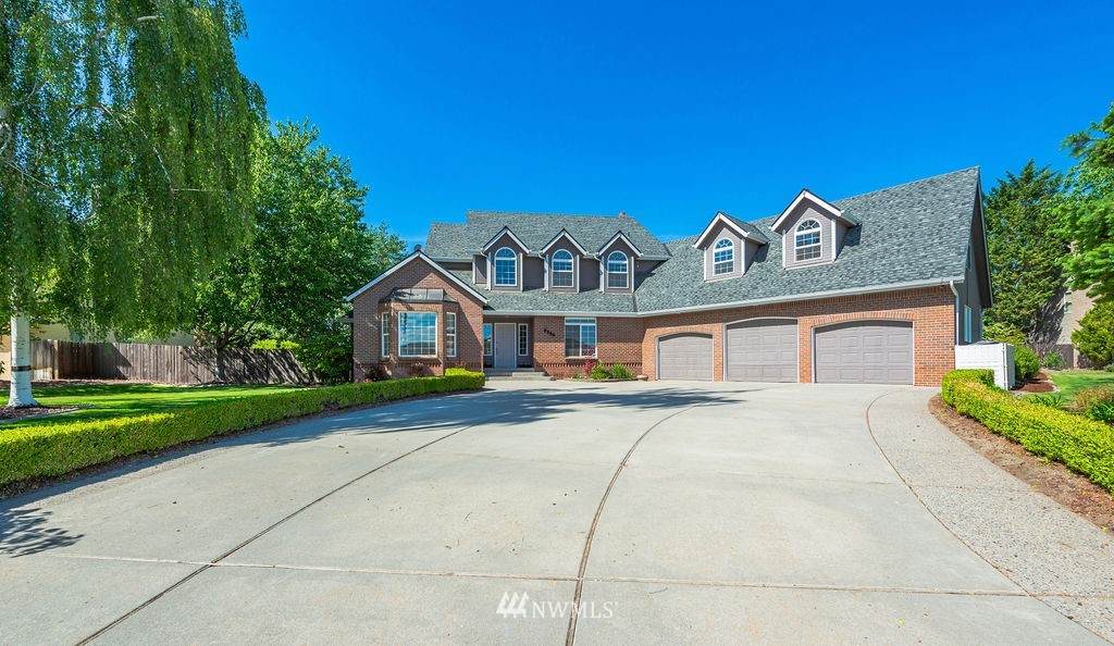2285 Grand Avenue - Photo 1