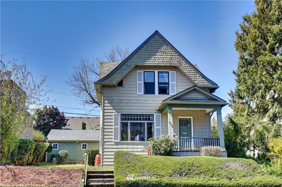5239 Brooklyn Avenue - Photo 1