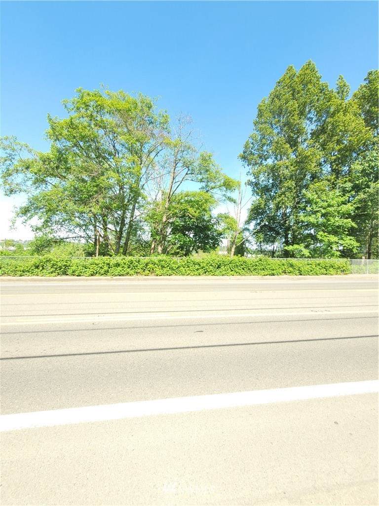 10200 Des Moines Memorial Drive - Photo 1