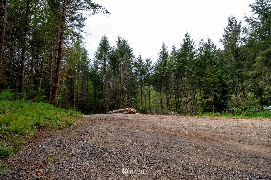 426 Highland Valley Road - Photo 1