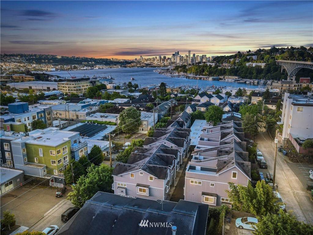3617 Albion Place - Photo 1