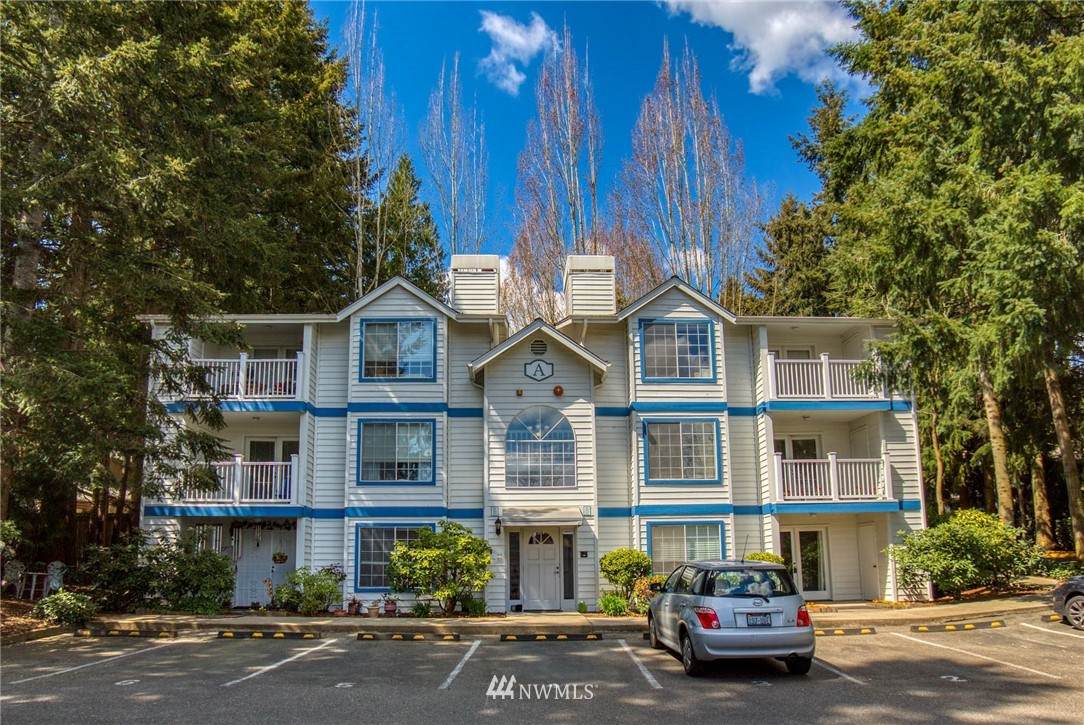 8653 Avondale Road - Photo 1