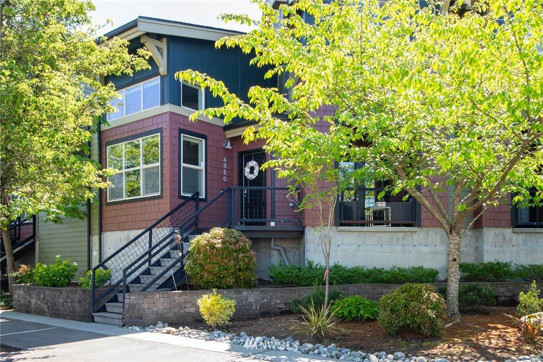 4850 Pointes Drive - Photo 1
