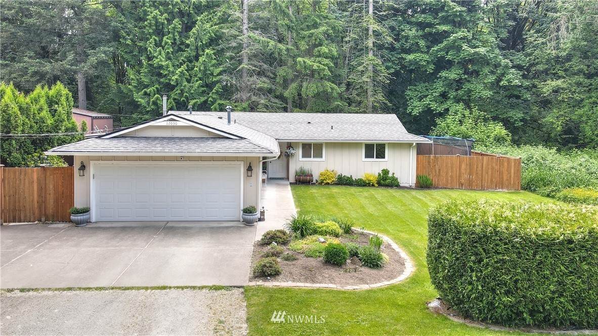12036 156th Avenue - Photo 1