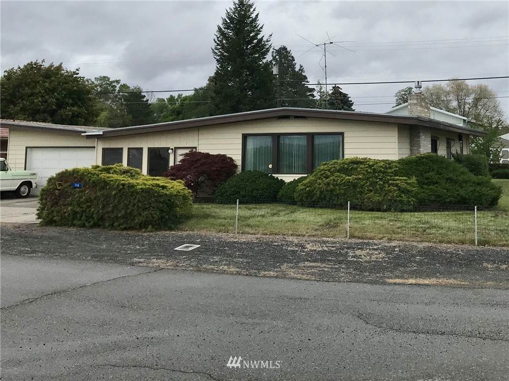 116 Lewis Street - Photo 1