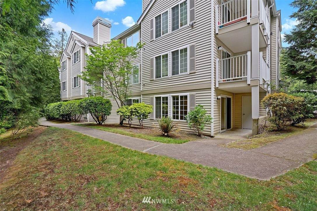 1674 118th Avenue - Photo 1